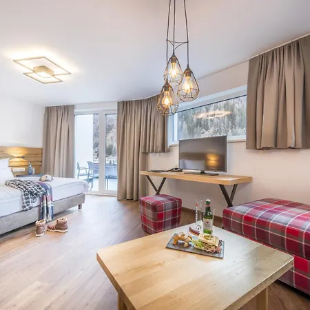 Hotel Heart Grischuna 4*