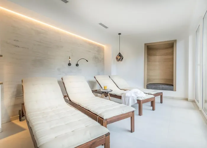 Hotell Heart Grischuna 4*